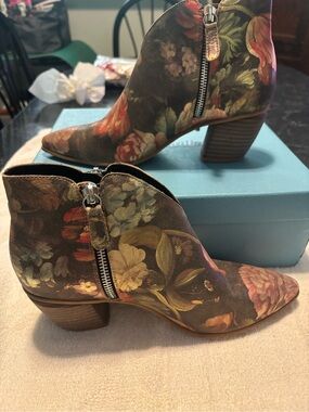 Floral Ankle Booties in Multicolor - Women's Fashion Boot